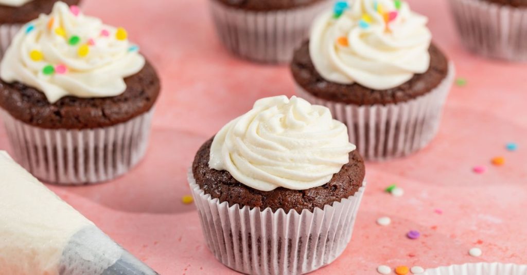From Cookies to Cakes: Almond Extract Recipes You’ll Love 4 Almond Extract Cupcakes